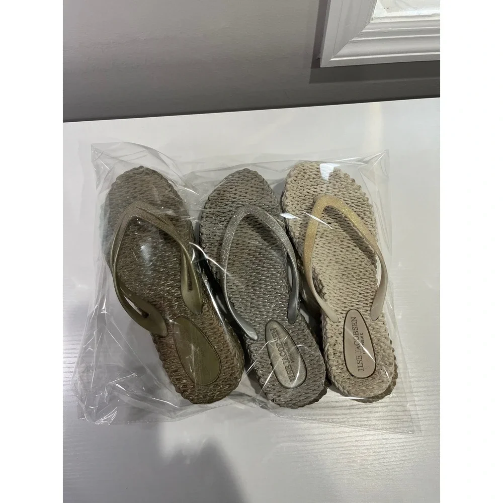 Ilse Jacobsen Hornbaek Cheerful Flip Flops Bundle 3 Pairs Metallic Gold Silver 7 - Picture 1 of 9